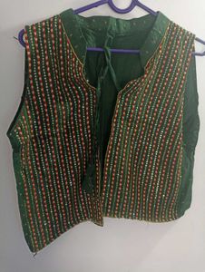 Women Sleevless Jacket