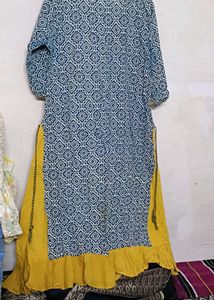 Stylish Blue &amp; Yellow Kurti