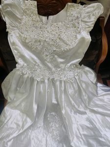 Elegant white gown🤍 beautifully stitched