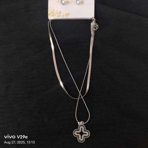 Silver Clover Pendant
