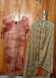 Pakistani Kurti With Dupatta Set