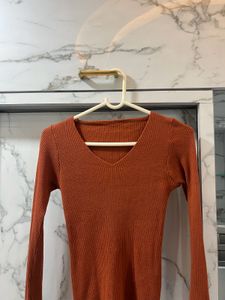 Knit Body hugging Top