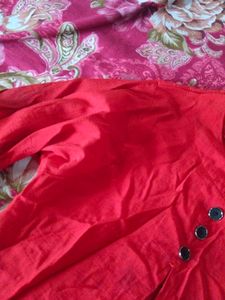 RED TOP ❤️
