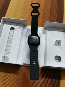 FITBIT Versa 3 Smart Watch for Unisex (Black)