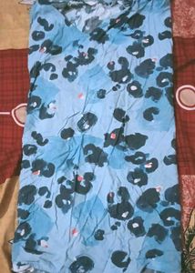 girls&#39;  designer top in cotton good condition