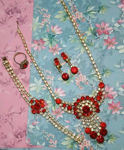Red Jewellery Set