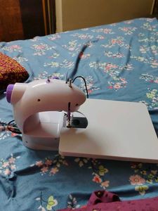 Mini Sewing Machine