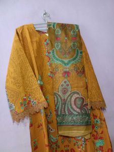 Latest Pakistani Suite Cotton