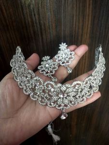 White Stone Jewellery Set