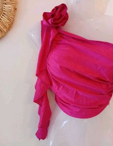 Shein Icon One Shoulder Rose Crop Top