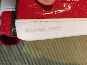 Mk Authentic ♥️Fix Price♥️