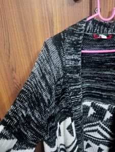 Korean Winter Shrug