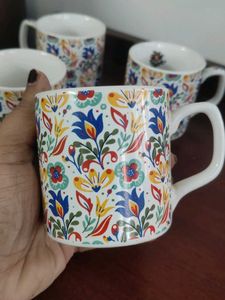Floral Ceramic Mugs - Set of 4