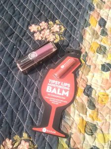 Combo of Liquid lipstick and lip balm