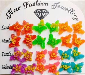 New latest Designs 6 Dozen Earrings Pearl Stud