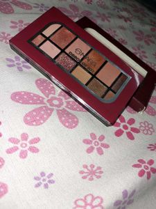 Eyeshadow Palette