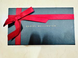 Daniel wellington (Rose Gold)