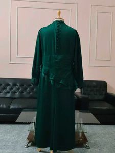 Emerald Green High Quality Stunning Vintage Dress