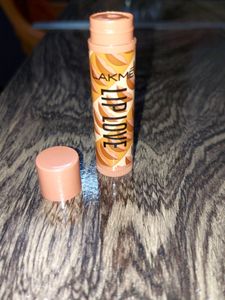 Lakme liplove lipbalm spf15