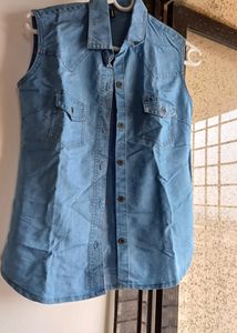 Jacket / Top Half Sleeves