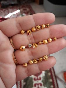 Nose pins In Gold
