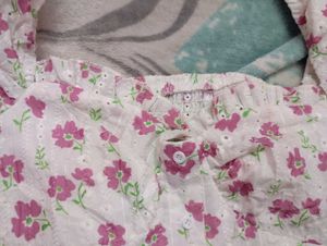 Shein Cute Floral Puff Sleeve Top