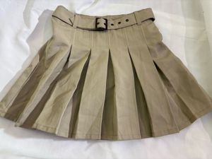 Y2K Pleated Mini Skirt🪩