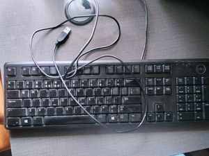 Dell KB212-B Wired Multimedia USB Keyboard