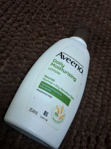 Aveeno - Daily Moisturising Lotion