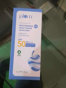 Plum Rice Water &amp; Niacinamide Sunscreen SPF 50