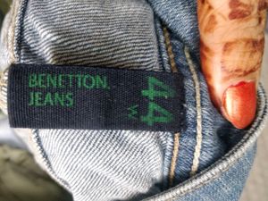 Capri Jeans Stretchable