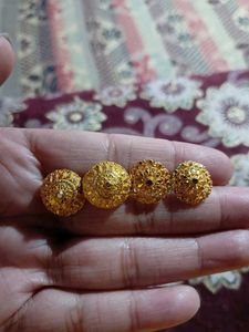 Vintage Gold Tone Floral Stud Earrings