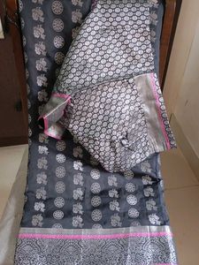 Black &amp; Pink Floral Jacquard Saree