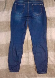 Woman Navy Blue Skinny Fit Jeans (Code 4)