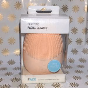 Miniso Facial Cleanser Brush
