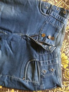 High Waisted Jeans