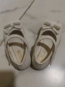 Girls White Bow Shoes