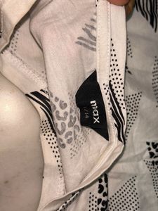 Patterned White T-shirt