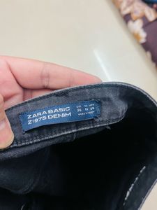 ZARA Basic Z1975 Black Denim Jeans