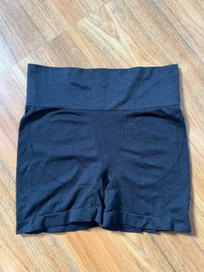 Gym Shorts Very Stretchable ( Fits 28,32)