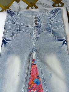 Beautiful New Women Jeans