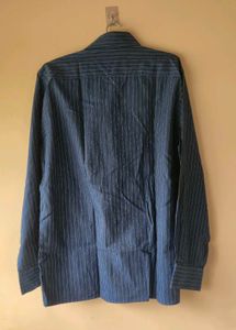 Men&#39;s Casual Shirt