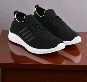 Comfortable Black Slip-on Sneakers