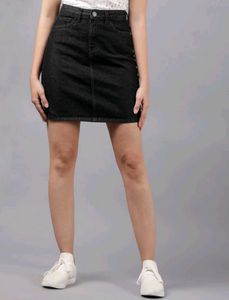 Chic Black Denim Skirt