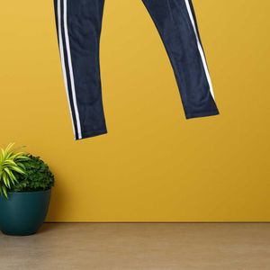 women navy blue skinny lowver size 30 (O-82)