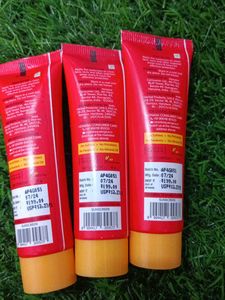 3 Aqualogica Mini Detan Dewy Sunscreen