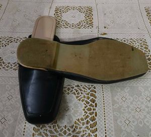 Women Footwear! Amazing Look😍