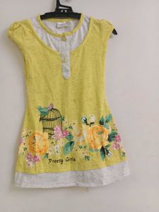 I am Decluttering My Wadrobe.