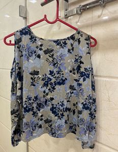 Cold Shoulder Crop Top