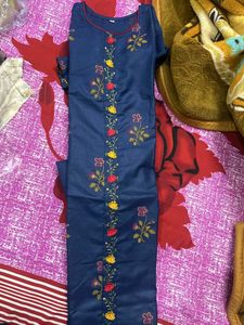 Floral Embroidered Kurta Set